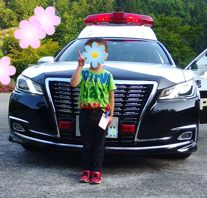 日本の警察も捨てたもんじゃない ５歳の男の子に見せた神対応とは Grape グレイプ