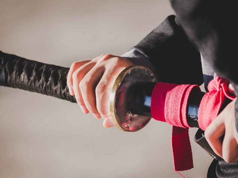 るろ剣 Vs 銀魂どちらが強い の科学的考察が予想外すぎと話題に Grape グレイプ