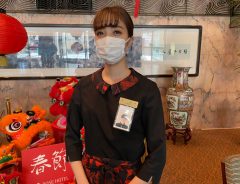 「マスクの下は笑顔です」　横浜中華街のホテルで始めた、コロナを乗り越える『取り組み』とは？