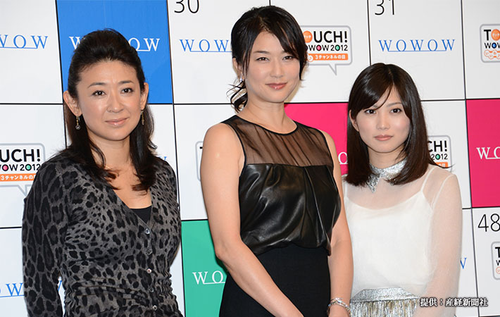 （左から）小説家・谷村志穂、夏川結衣、志田未来 2011年