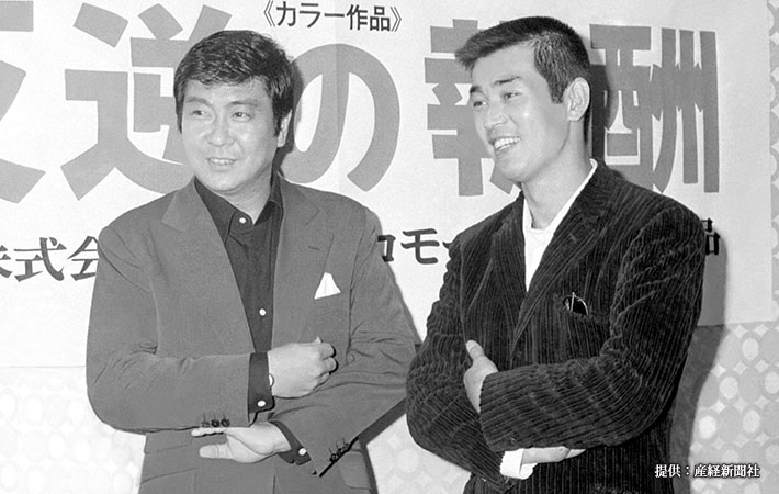 映画『反逆の報酬』クランクイン　石原裕次郎と渡哲也（右） 1972年