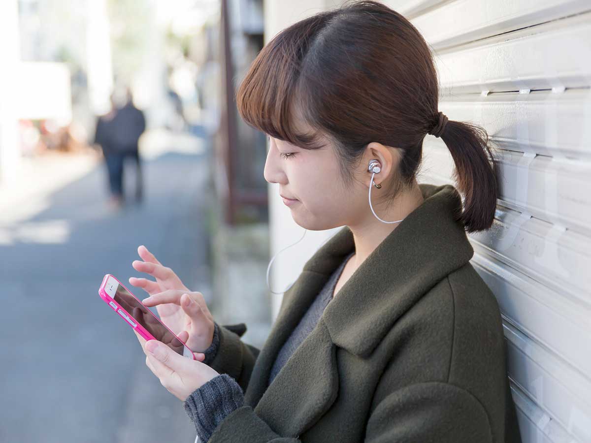 スマホが街の音を聞いて その場所の情報を表示 Radikoの新機能に驚いた 19年10月17日 Biglobeニュース